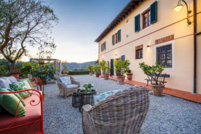 Villa Amore, a Romantic Hilltop Farmhouse in Lucca